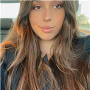¡Hola! Me llamo Adriana. Como estudiante universitaria en el grado de Historia, ofrezco clases tanto de Historia como de Geografía. ¡Gracias!